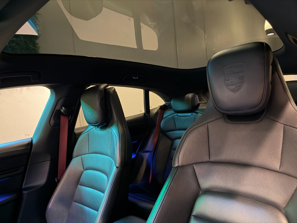 Porsche Taycan 4 Performance+ Cross Turismo 5d