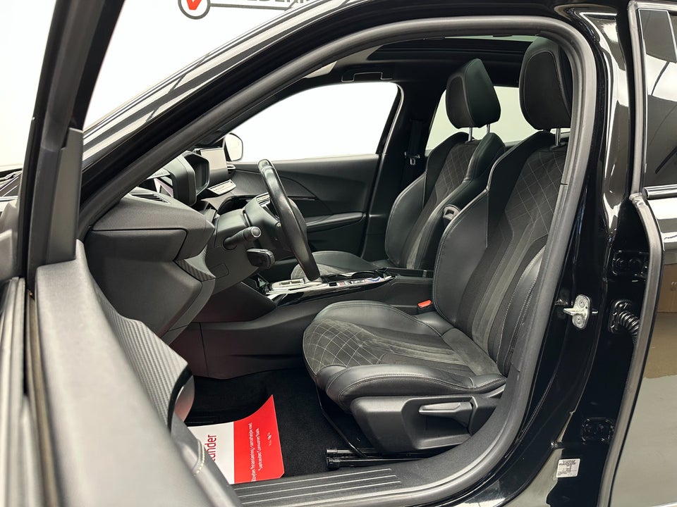 Peugeot e-2008 50 GT Pack 5d