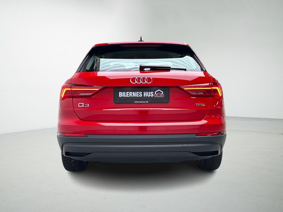 Audi Q3 35 TFSi Prestige S-tr. 5d