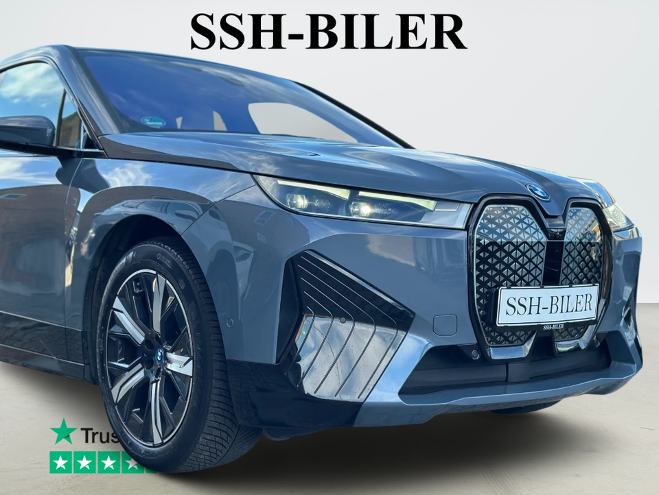 BMW iX xDrive40 Sport 5d