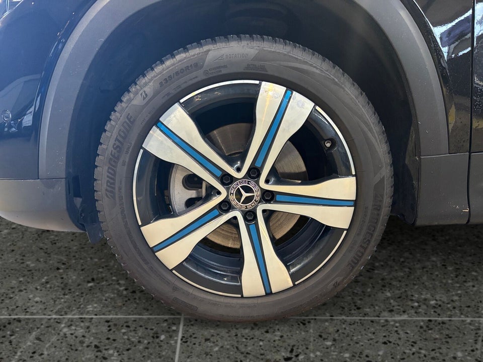 Mercedes EQB300 4Matic 5d