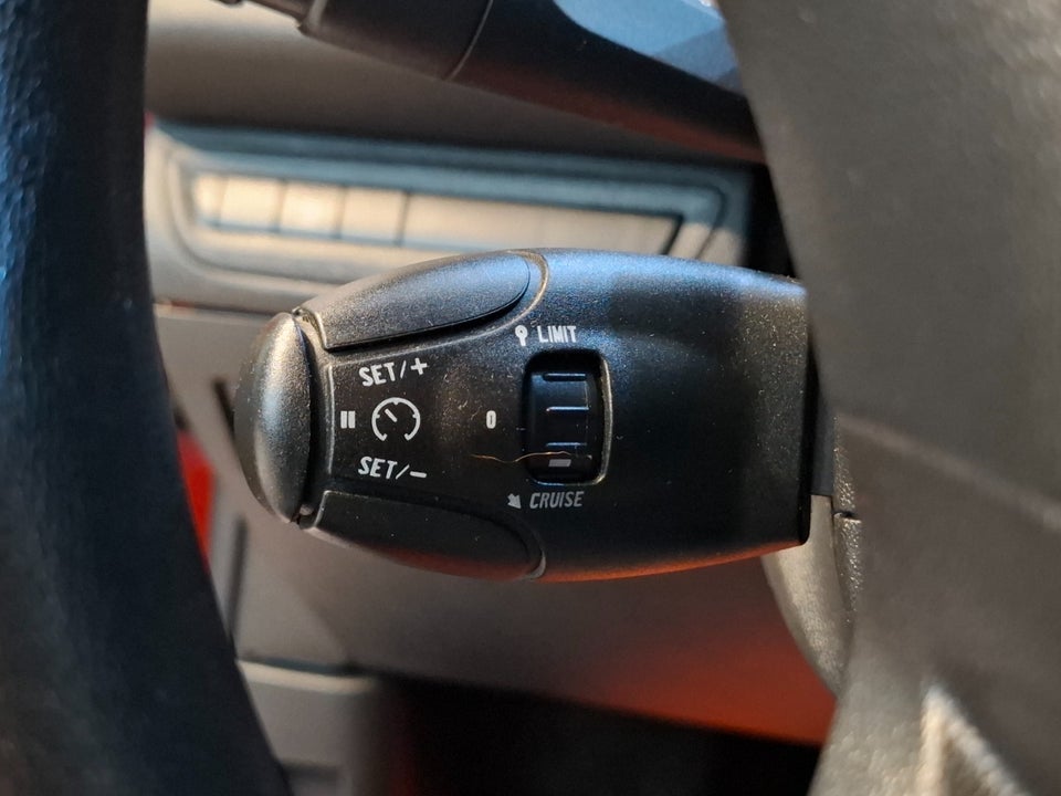 Peugeot 208 1,0 VTi Access Air 5d