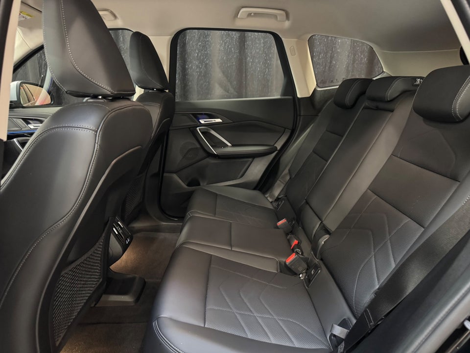 BMW iX1 eDrive20 X-Line 5d