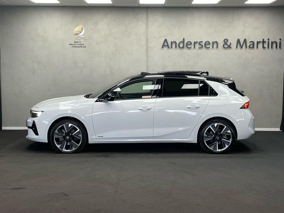 Opel Astra-e 54 Ultimate 5d