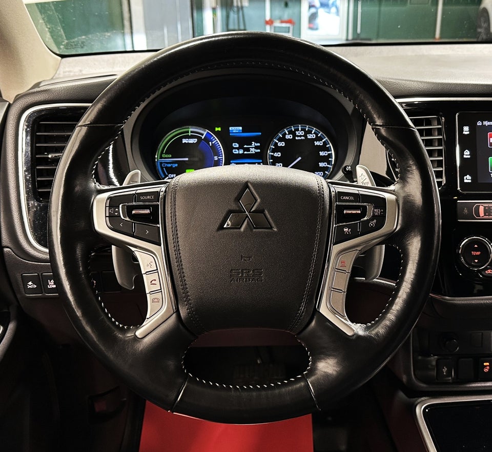 Mitsubishi Outlander 2,4 PHEV Intense CVT 4WD 5d