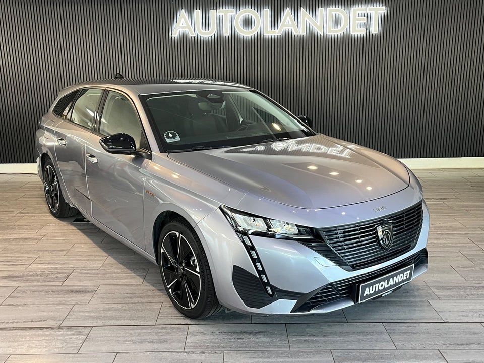 Peugeot e-308 54 Style SW 5d