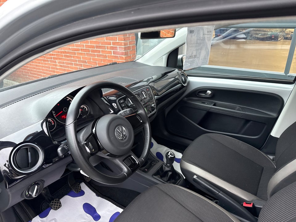 VW Up! 1,0 75 High Up! BMT 5d