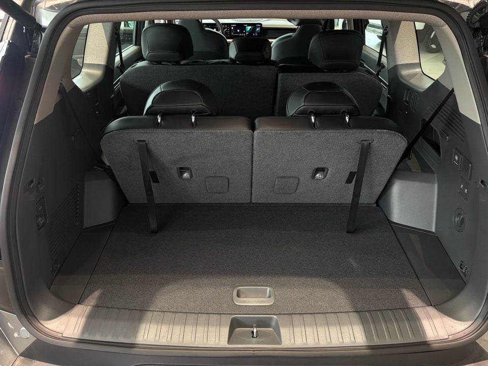 Kia EV9 76 Standard Range Upgrade RWD 7prs 5d