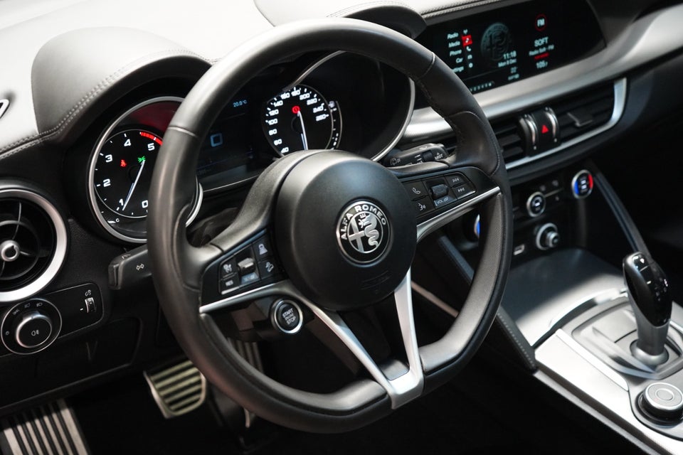 Alfa Romeo Stelvio 2,2 JTD 210 Super aut. Q4 5d