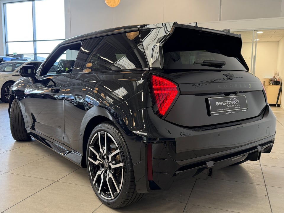 MINI Cooper SE JCW Trim M 3d