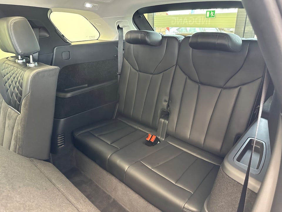 Hongqi E-HS9 99 Premium 5d