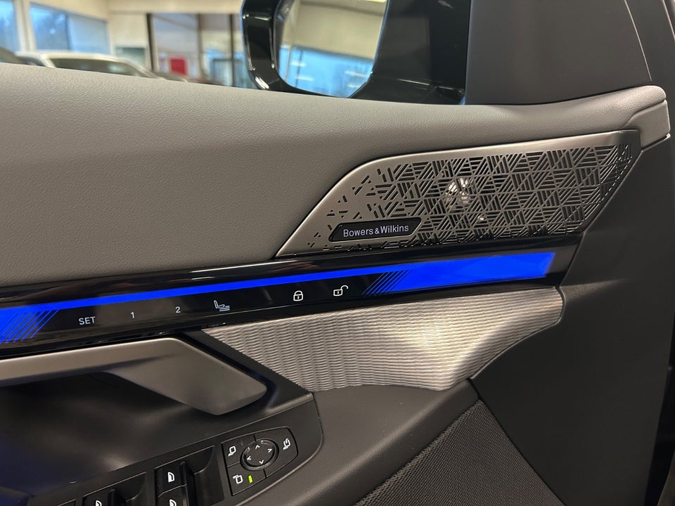 BMW i5 eDrive40 Fully Charged M-Sport 4d