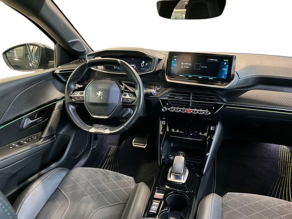 Peugeot e-208 50 GT Pack 5d