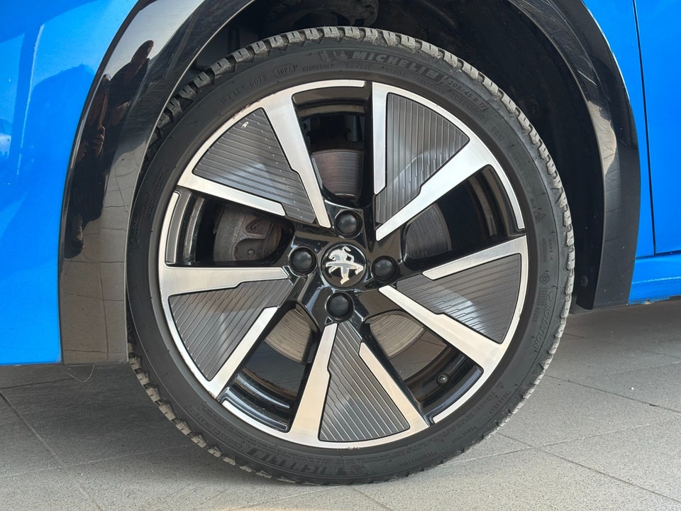 Peugeot e-208 50 GT 5d