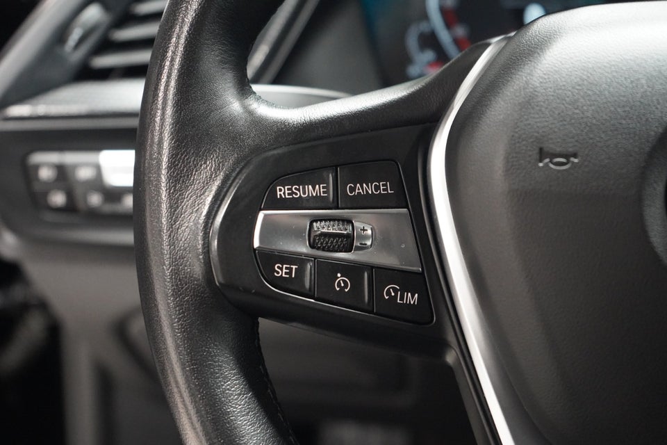 BMW 118i 1,5 Sport Line aut. 5d