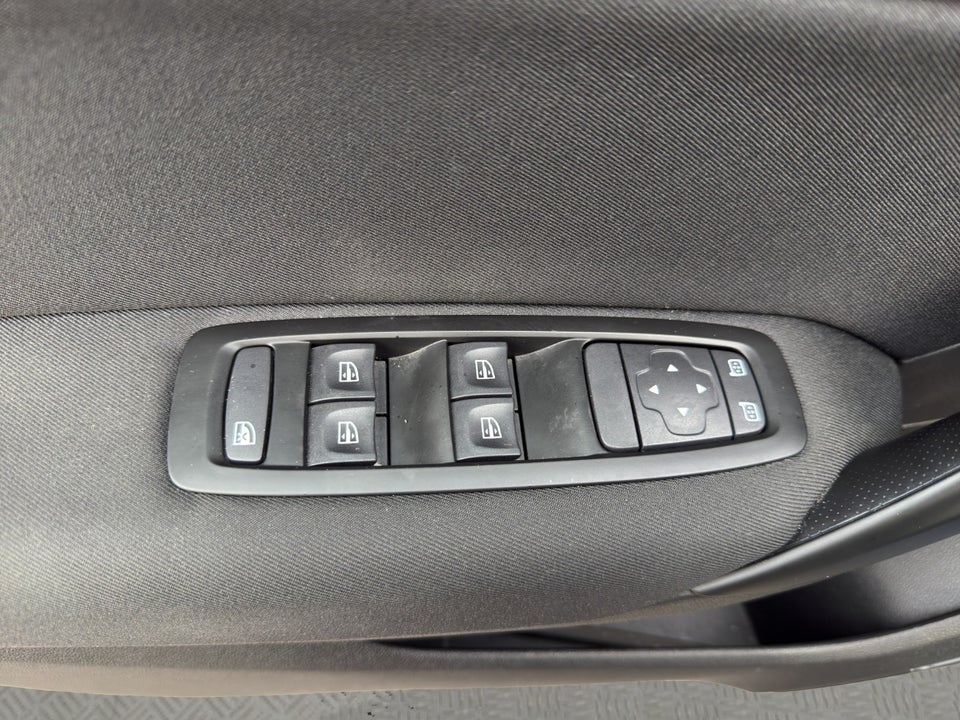 Renault Megane IV 1,6 E-Tech Zen Sport Tourer 5d