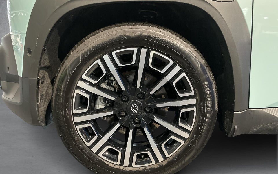 Renault 4 E-Tech 52 Iconic 5d