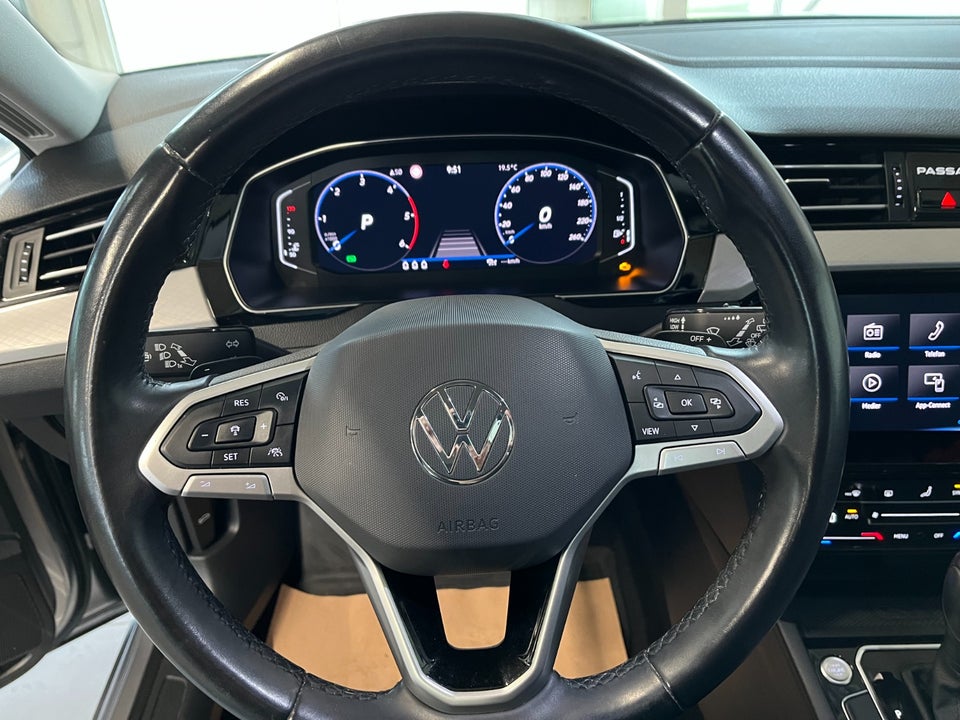 VW Passat 2,0 TDi 150 Business Variant DSG 5d