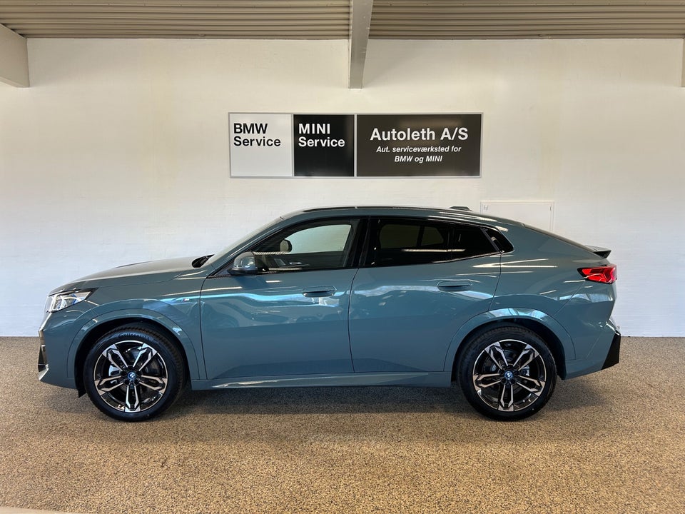 BMW iX2 xDrive30 Fully Charged 5d