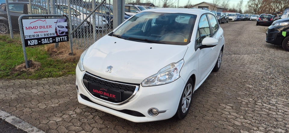 Peugeot 208 1,2 VTi Allure 5d
