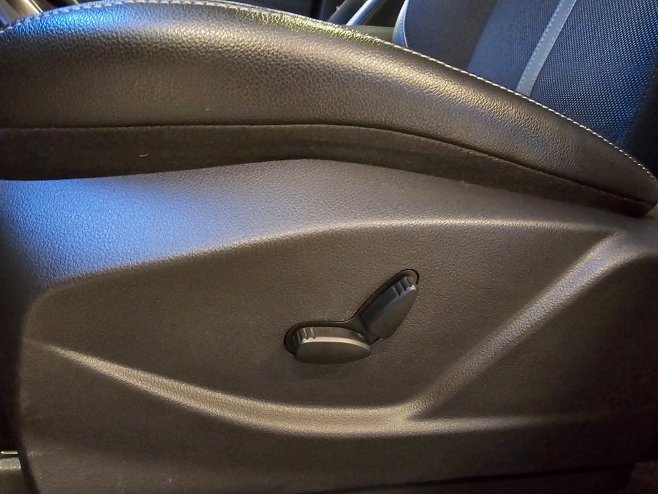 Ford Grand C-MAX 1,5 TDCi 120 Titanium aut. 5d