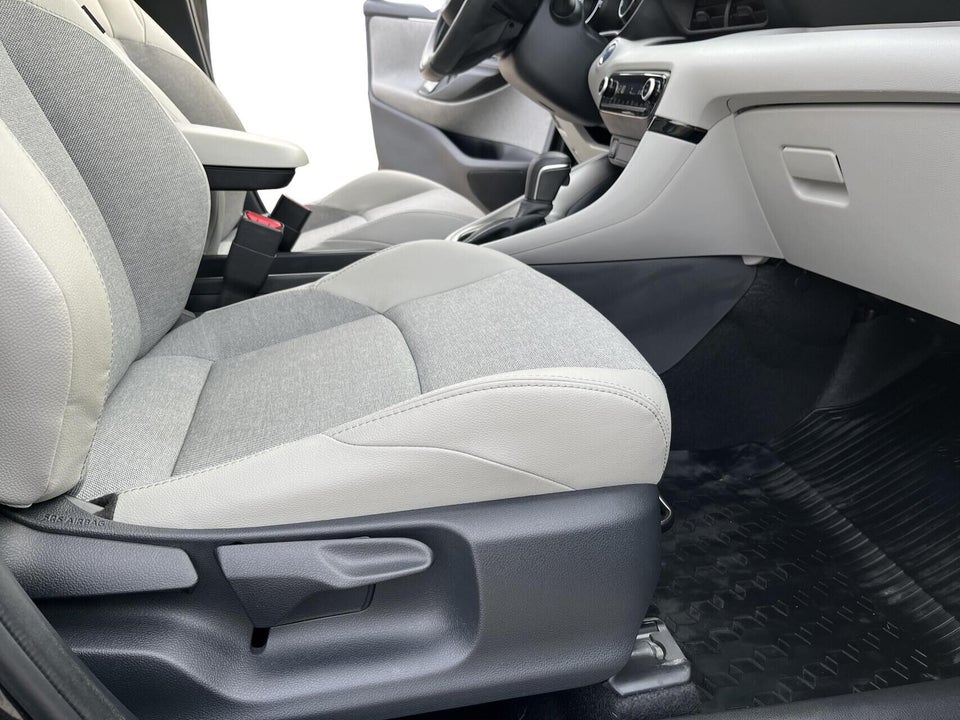 Toyota Yaris 1,5 Hybrid H4 e-CVT 5d