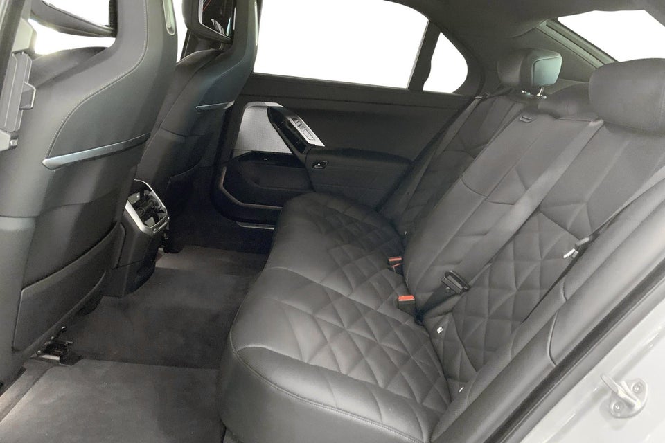 BMW i7 eDrive50 M-Sport 4d