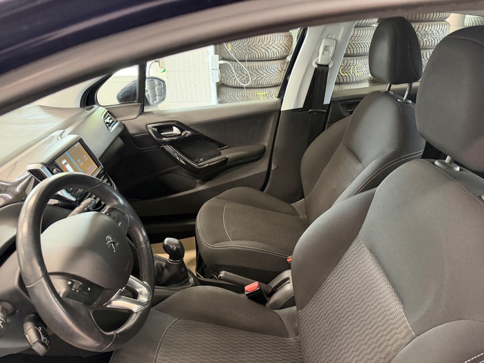 Peugeot 208 1,6 BlueHDi 100 Envy 5d