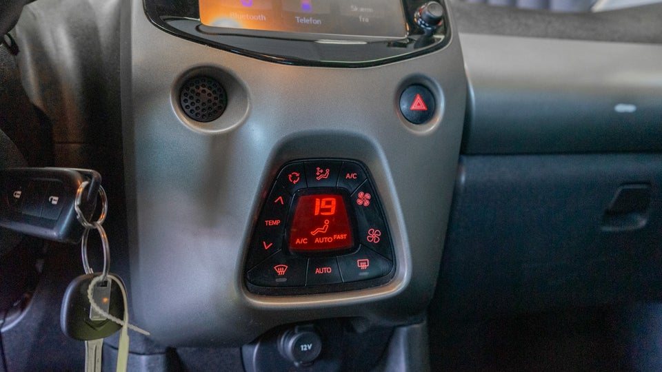 Citroën C1 1,2 PureTech Feel 5d