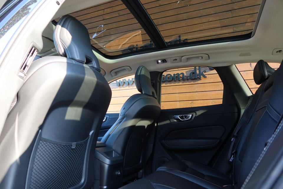 Volvo XC60 2,0 T8 ReCharge Inscription aut. AWD 5d