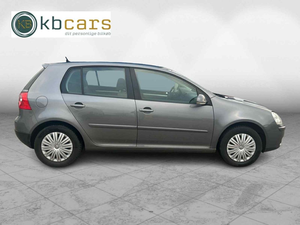 VW Golf V 1,6 Comfortline 5d