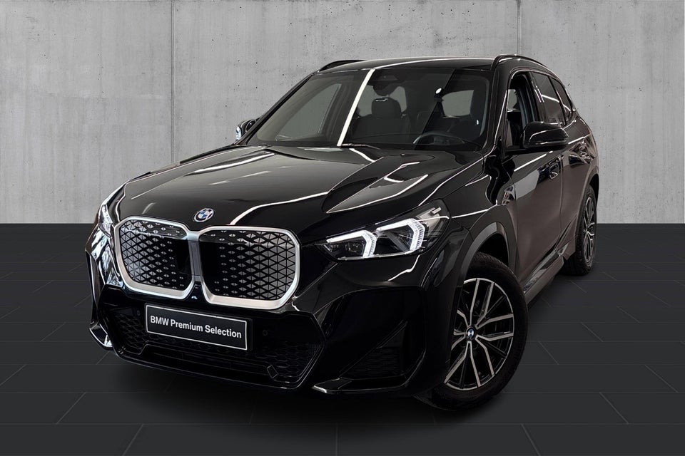 BMW iX1 xDrive30 M-Sport 5d