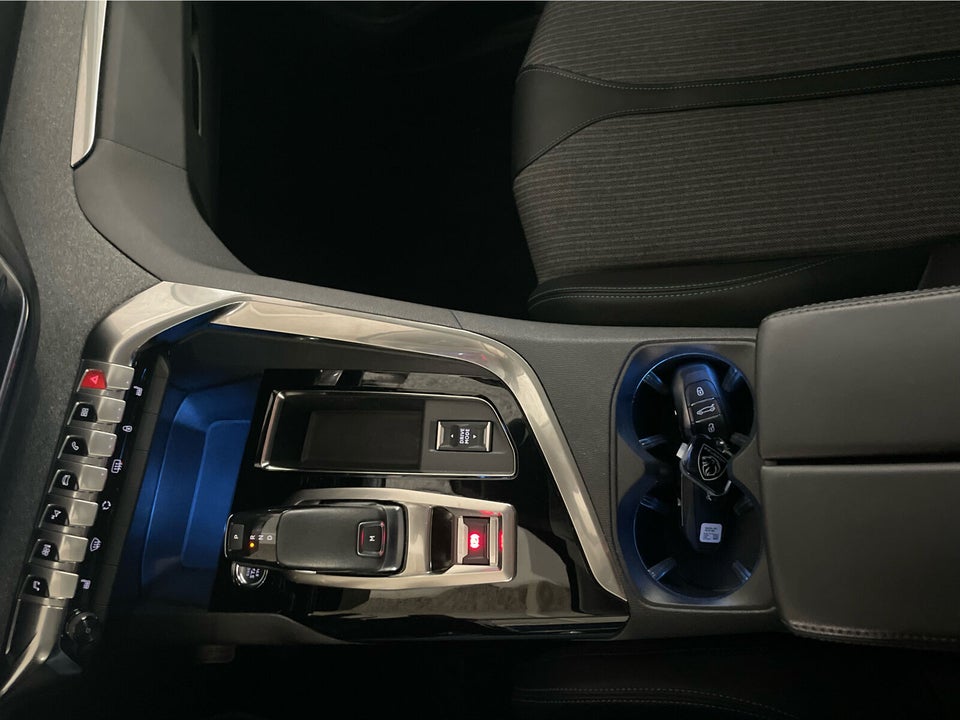 Peugeot 5008 1,5 BlueHDi 130 Allure Pack EAT8 7prs 5d
