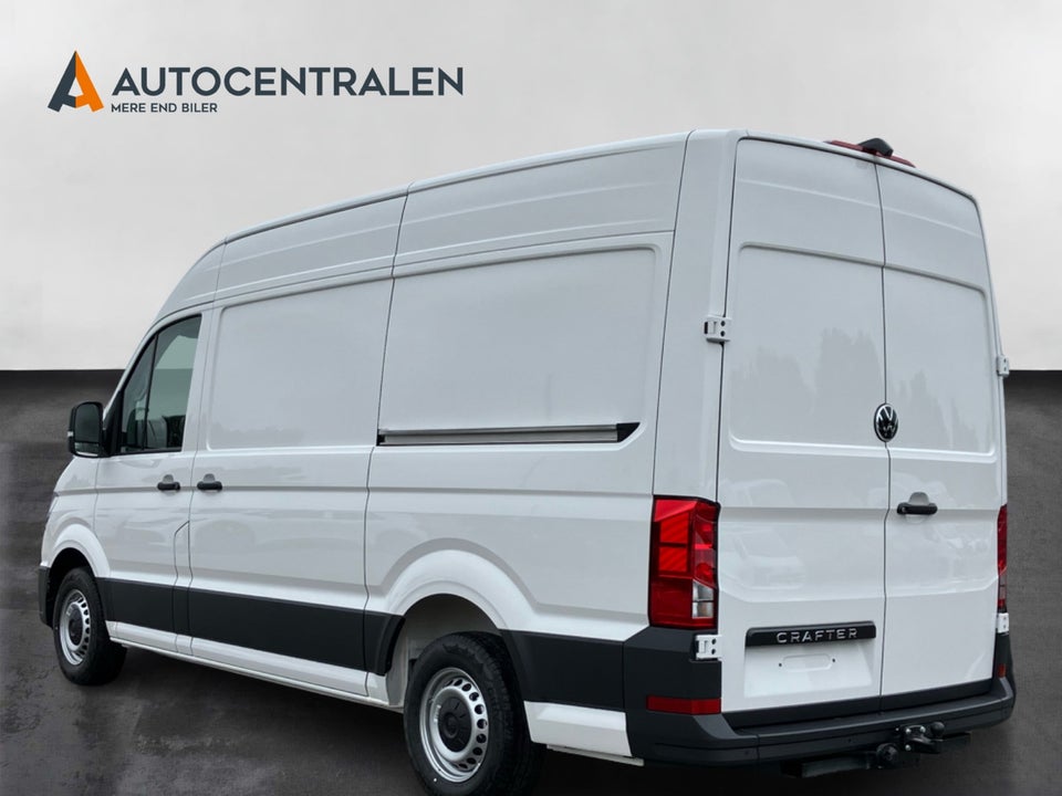 VW Crafter 35 2,0 TDi 177 Kassevogn L3H2 aut.