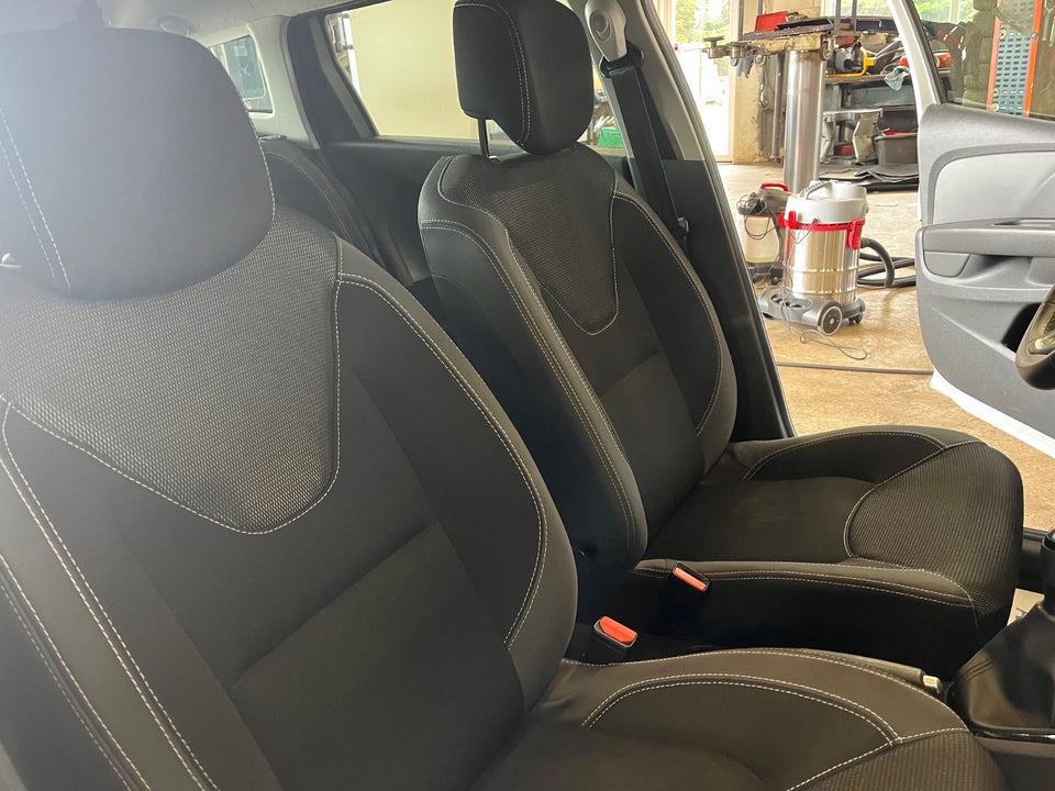 Renault Clio IV 1,5 dCi 90 Zen Sport Tourer 5d