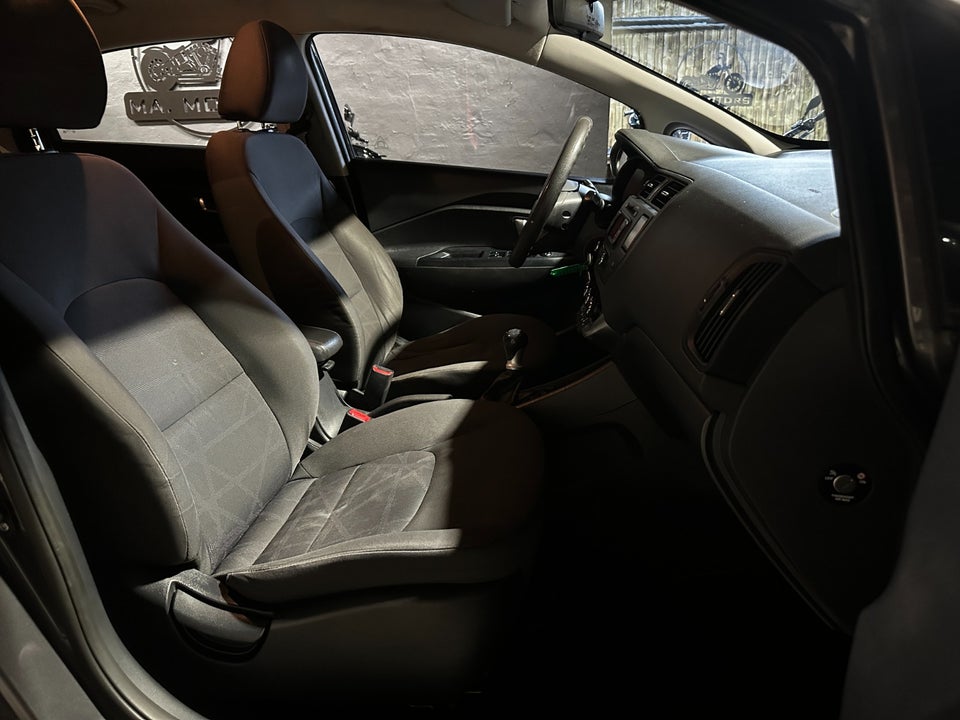 Kia Rio 1,2 CVVT Active 5d