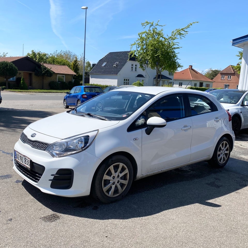 Kia Rio 1,2 CVVT Style+ Limited 5d
