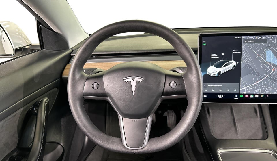 Tesla Model 3 Standard Range+ RWD 4d