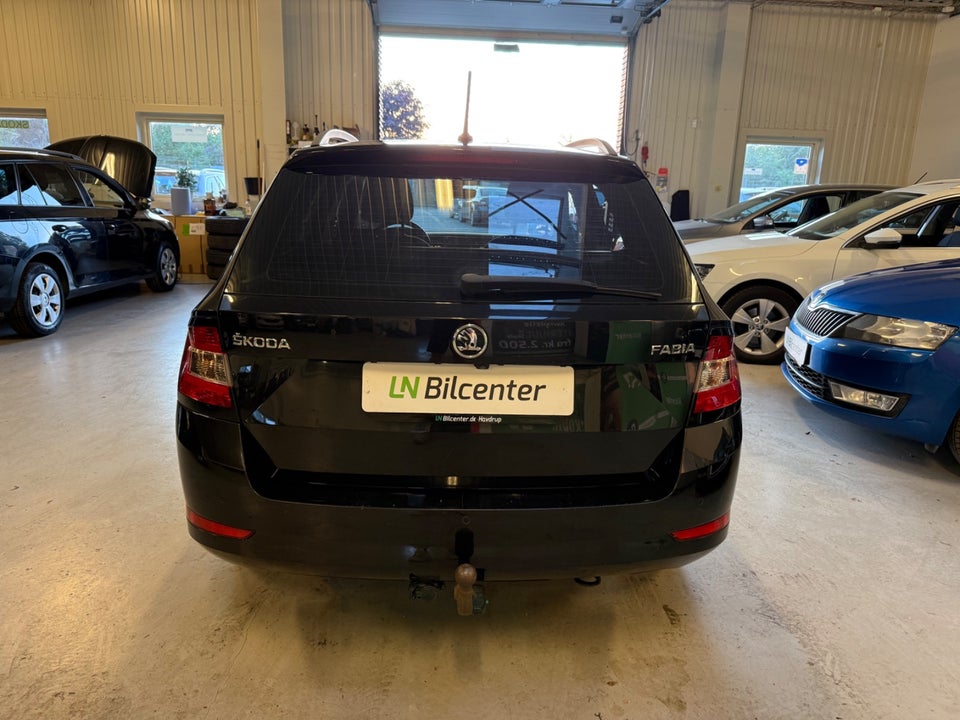 Skoda Fabia 1,0 TSi 110 Ambition Combi DSG 5d