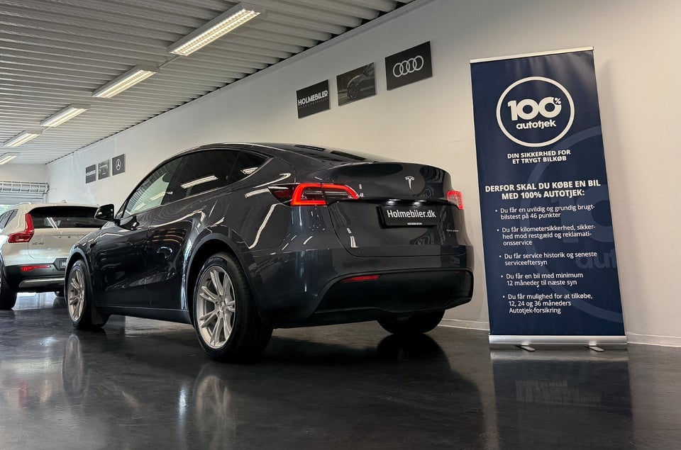 Tesla Model Y Long Range AWD 5d