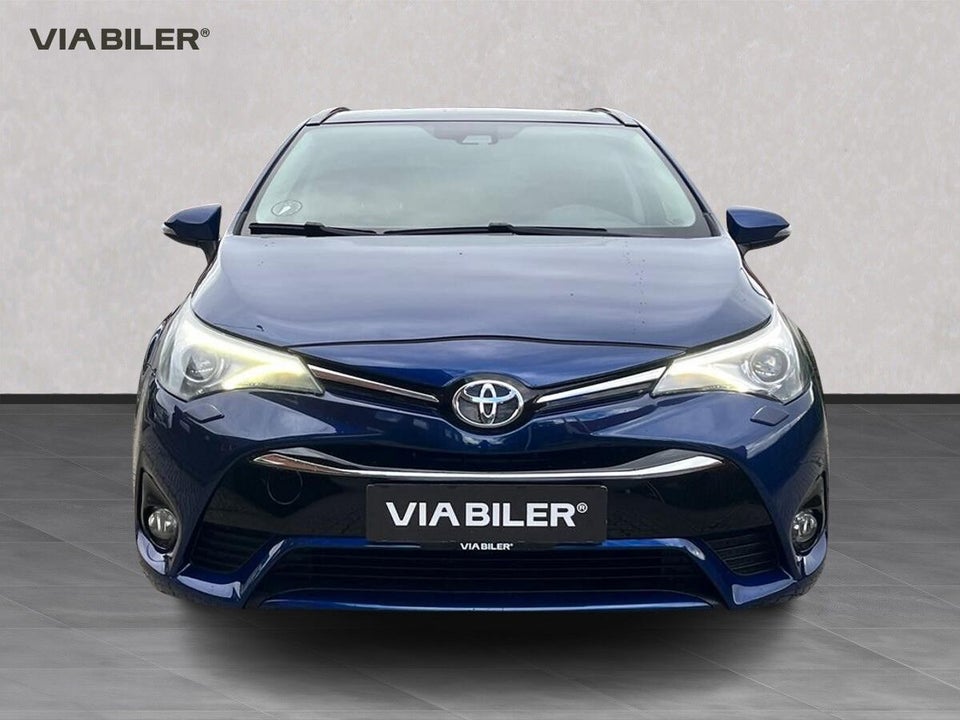 Toyota Avensis 1,8 VVT-i T2 Premium Touring Sports MDS 5d