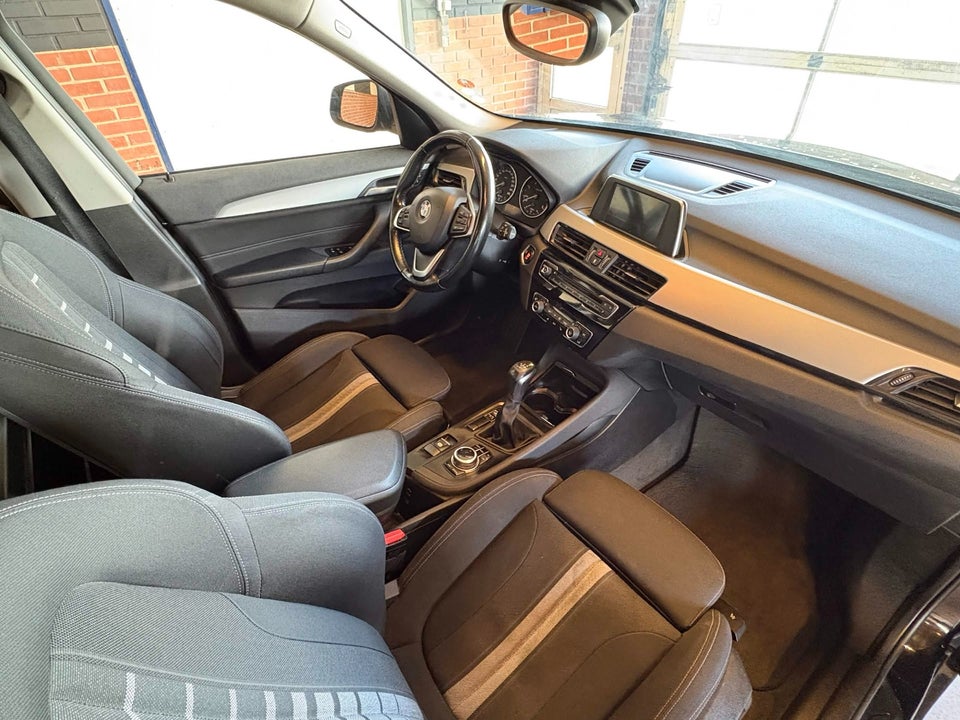 BMW X1 2,0 xDrive20d Sport Line aut. Van 5d