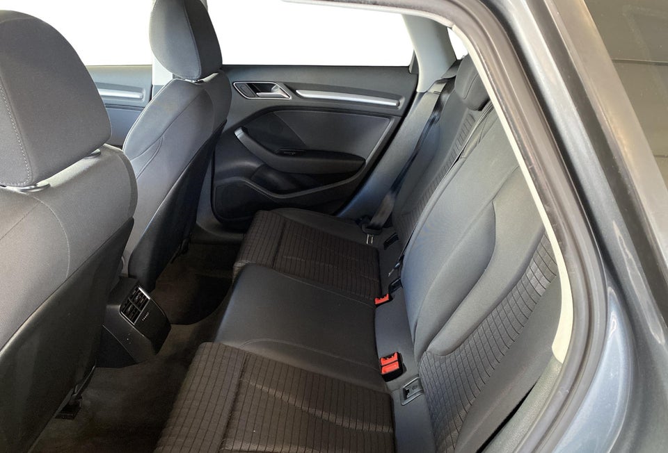 Audi A3 2,0 TDi 150 Sport Sportback 5d