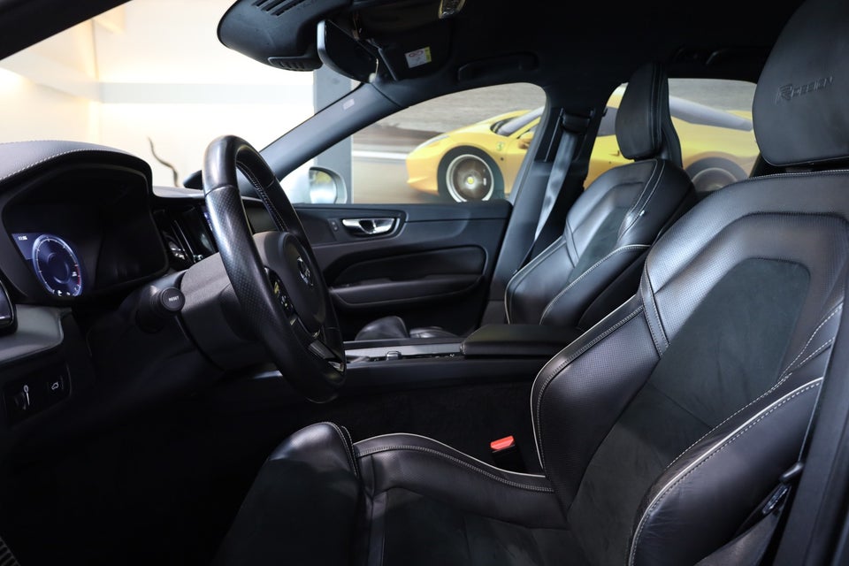 Volvo XC60 2,0 D4 190 R-Design aut. 5d