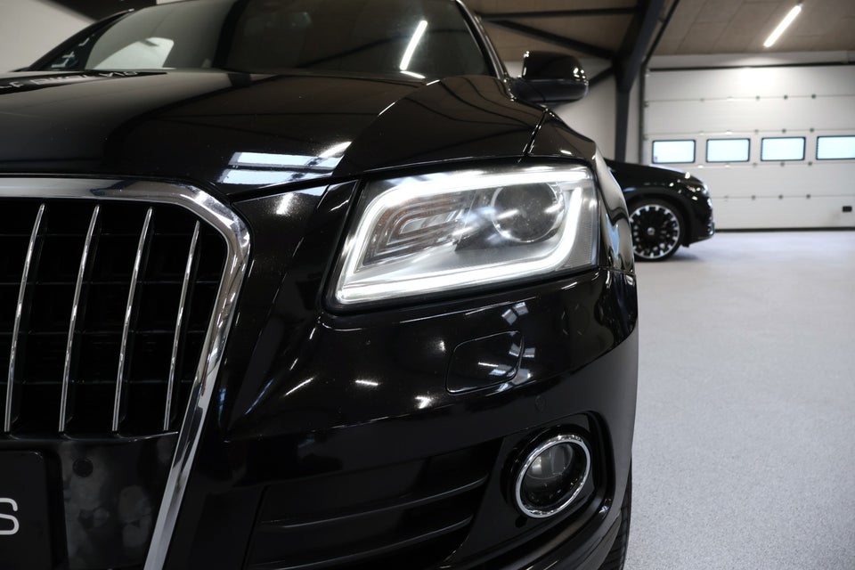 Audi Q5 3,0 TDi 245 S-line quattro S-tr. 5d
