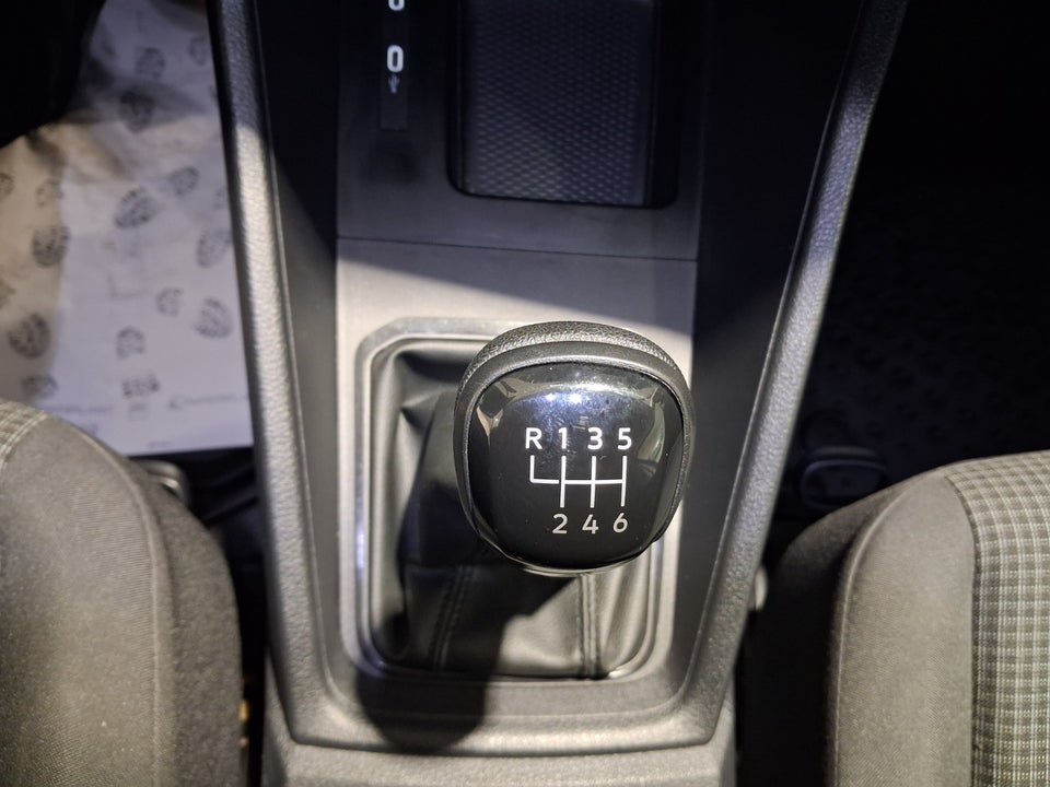 VW Caddy 2,0 TDi 102 Cargo