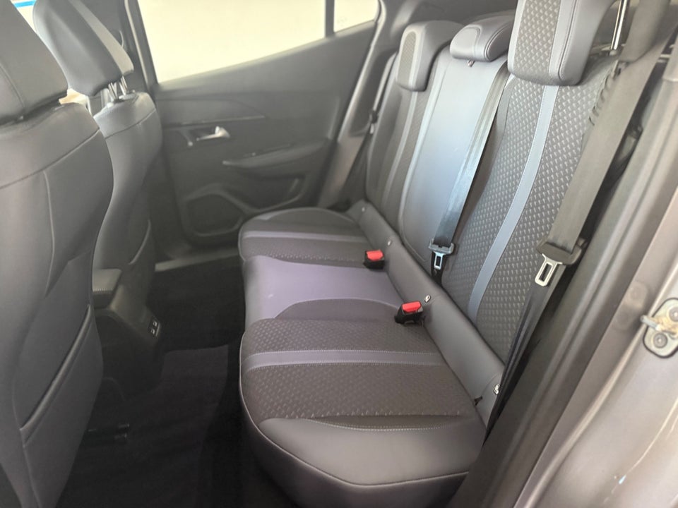 Peugeot 2008 1,2 PureTech 130 Allure EAT8 5d