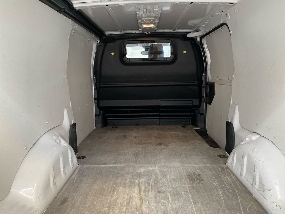Toyota ProAce 2,0 D 144 Medium Comfort Master 4d
