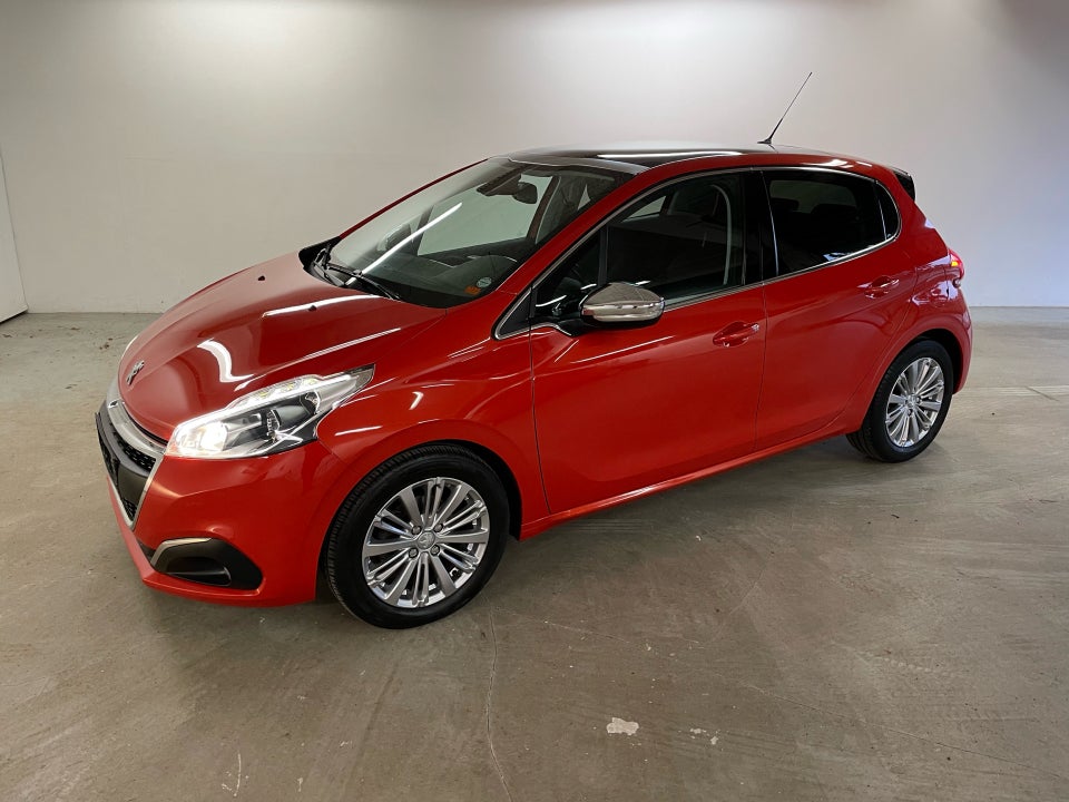 Peugeot 208 1,6 BlueHDi 100 Selection Sky 5d