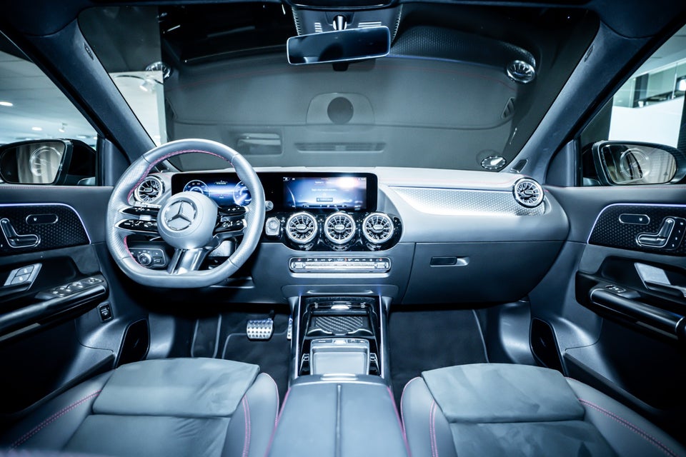 Mercedes EQA250+ AMG Premium 5d